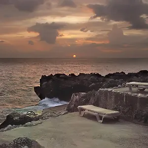 Sunset On The Cliffs Hotel Negril
