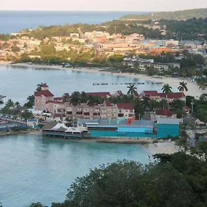 Penthouse On The Ridge Apartment Ocho Rios