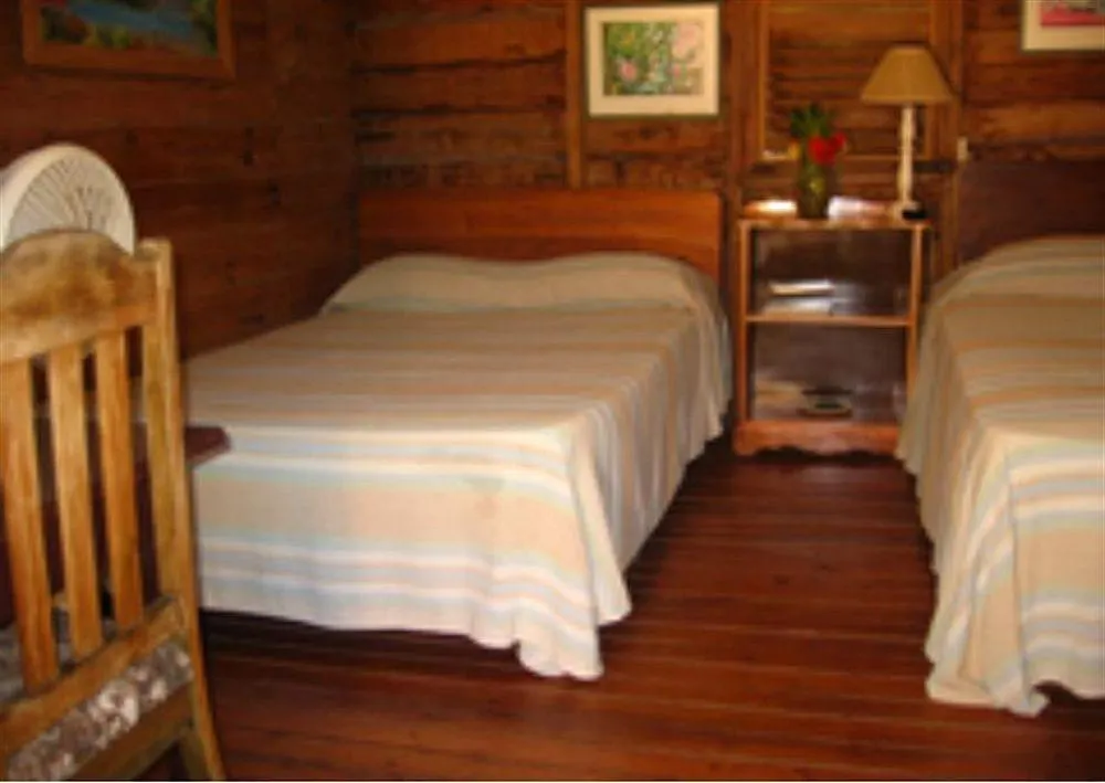 Hotel Secret Cabins At Firefly Beach Cottage Negril
