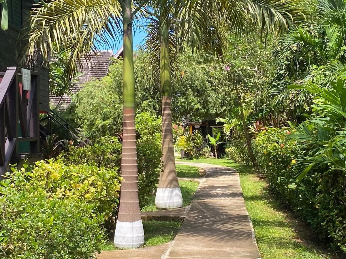 Hotel Secret Cabins At Firefly Beach Cottage Negril