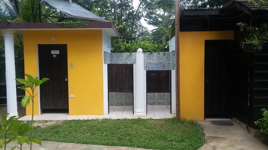 Hotel Secret Cabins At Firefly Beach Cottage Negril