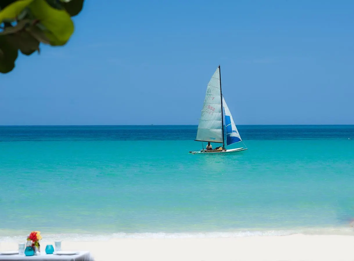 Secret Cabins At Firefly Beach Cottage Negril