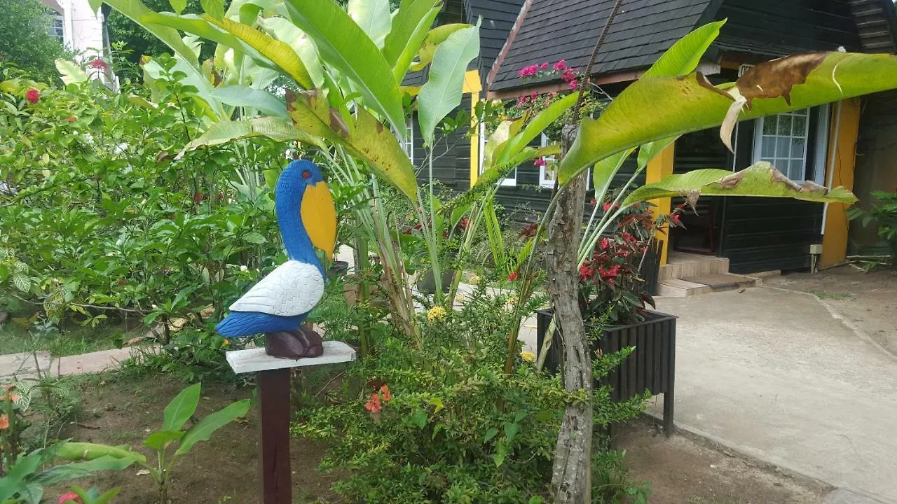 Hotel Secret Cabins At Firefly Beach Cottage Negril